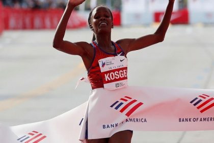 brigid-kosgei-celebra-la-nueva___4icgGV-D_1256x620__1