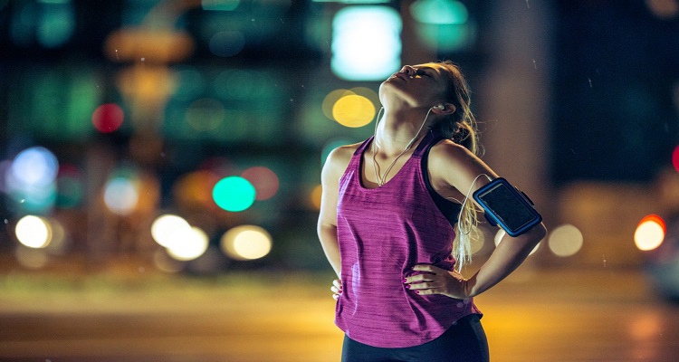 es bueno correr en la noche