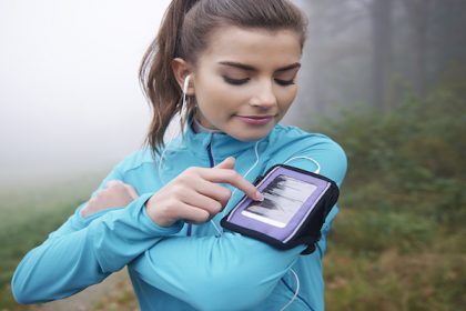 Contemporary application for runner on mobile phone
